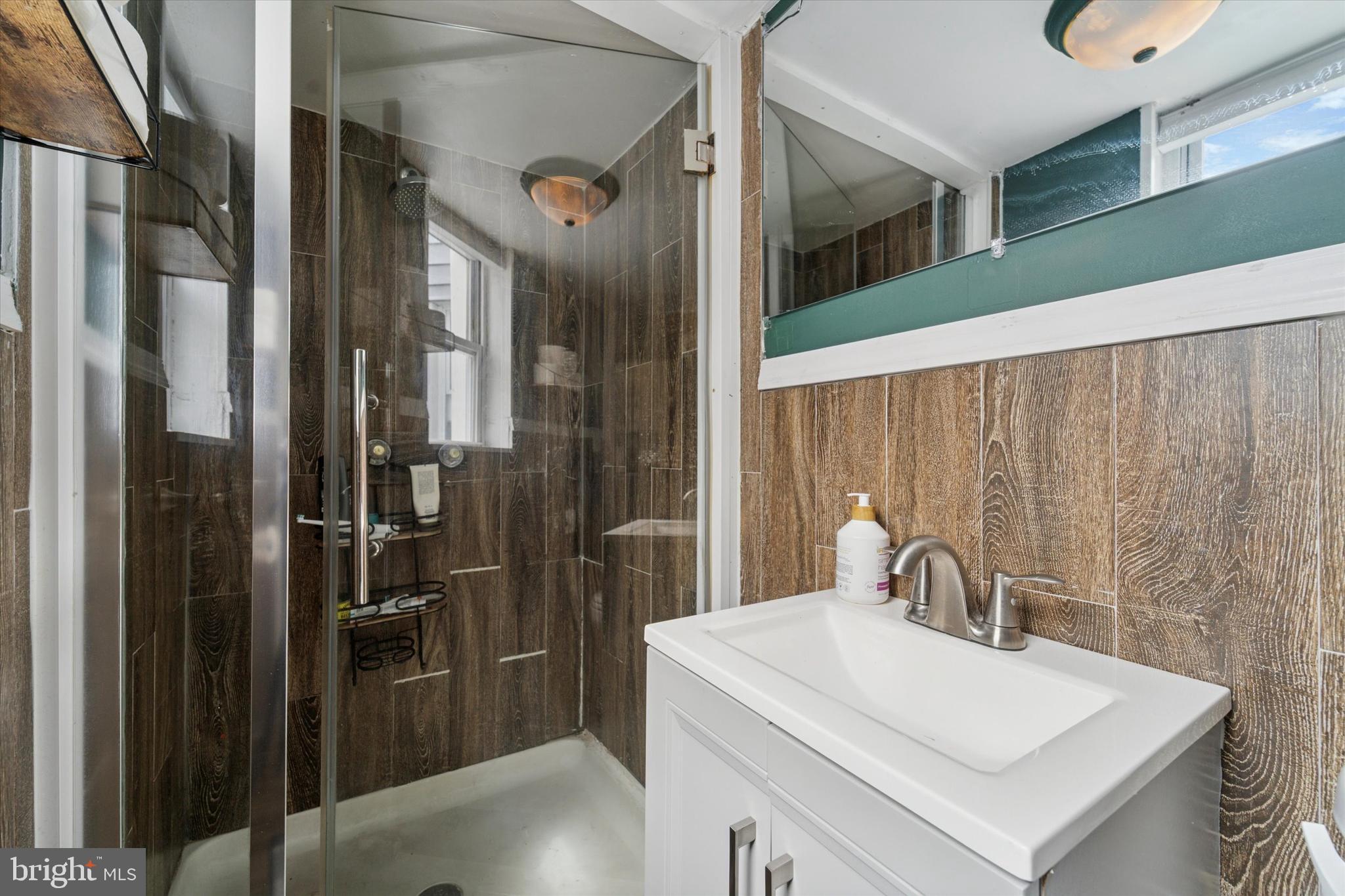 PORT RICHMOND - Residential