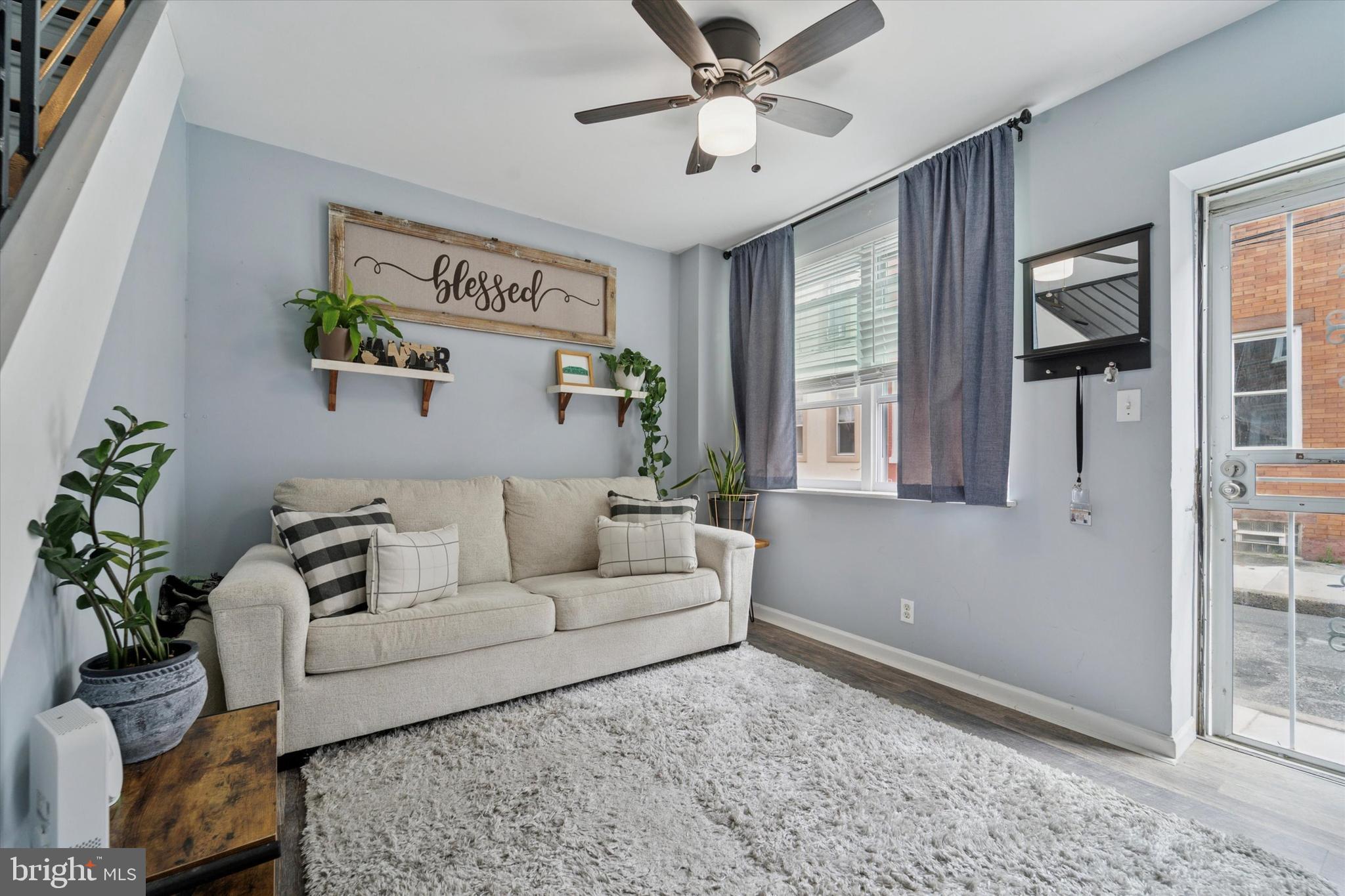 PORT RICHMOND - Residential