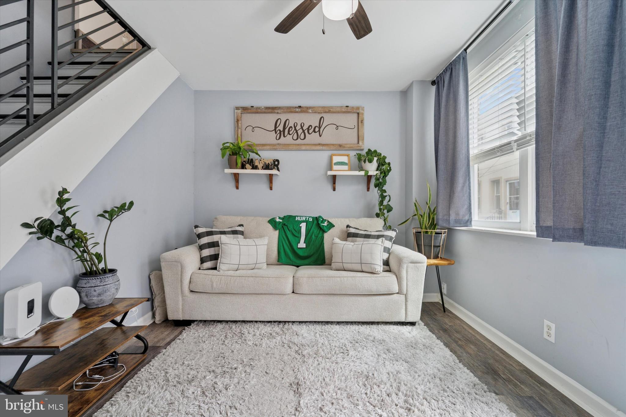 PORT RICHMOND - Residential