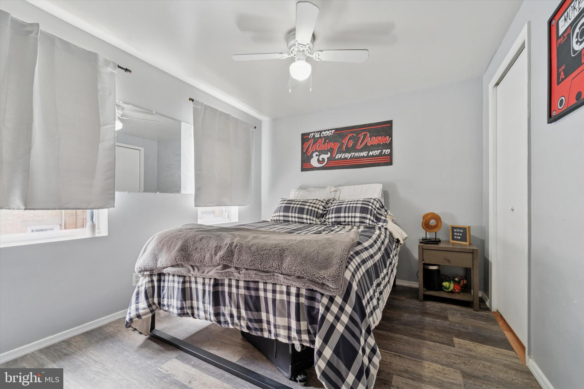 PORT RICHMOND - Residential