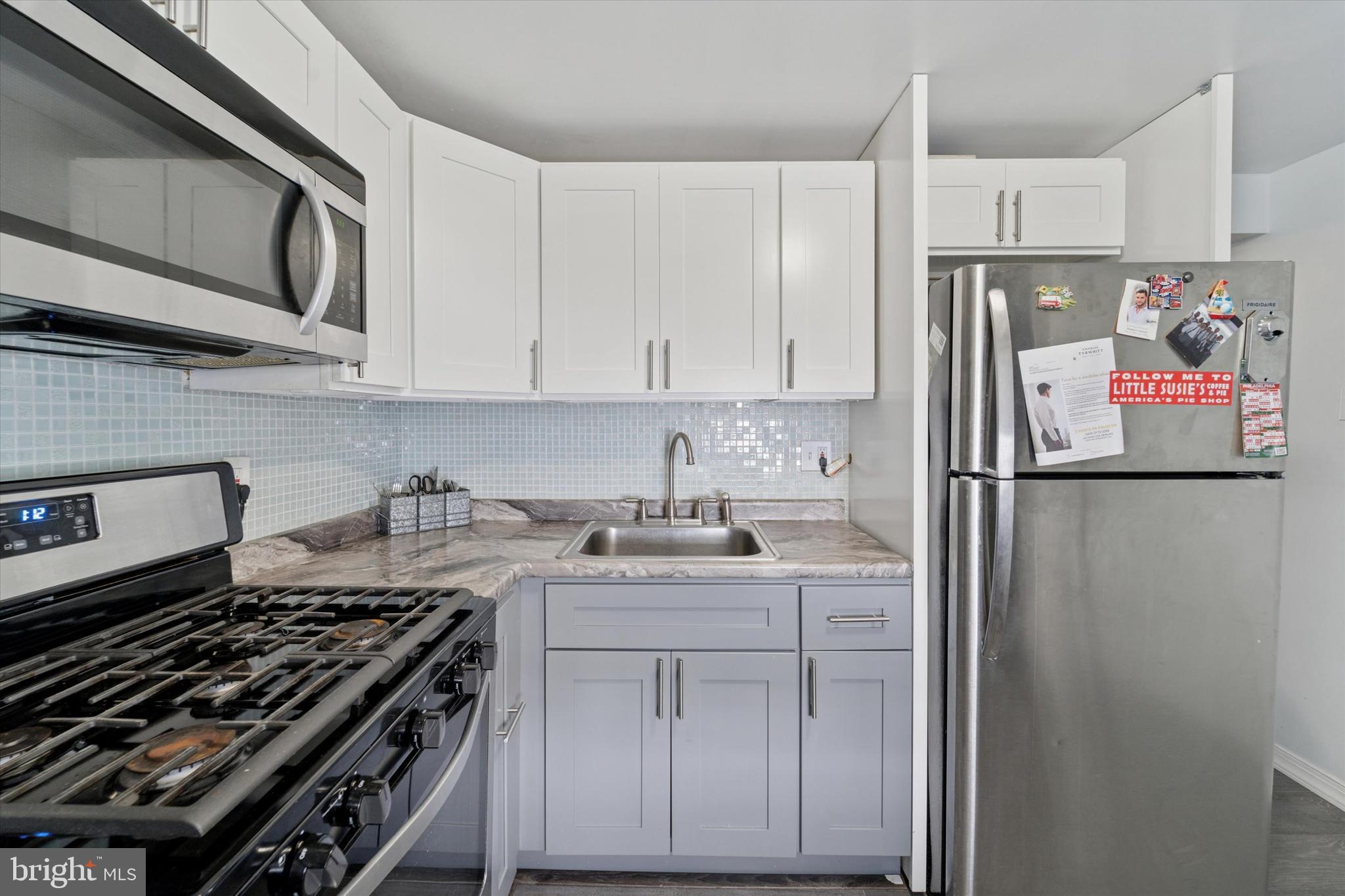 PORT RICHMOND - Residential