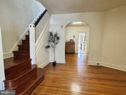 Townhouse For Sale - 355 E Eleanor Street<br/> PHILADELPHIA, PA 19120