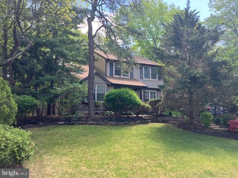 Homes For Sale - 8 Chatham Drive<br/> VOORHEES, NJ 08043