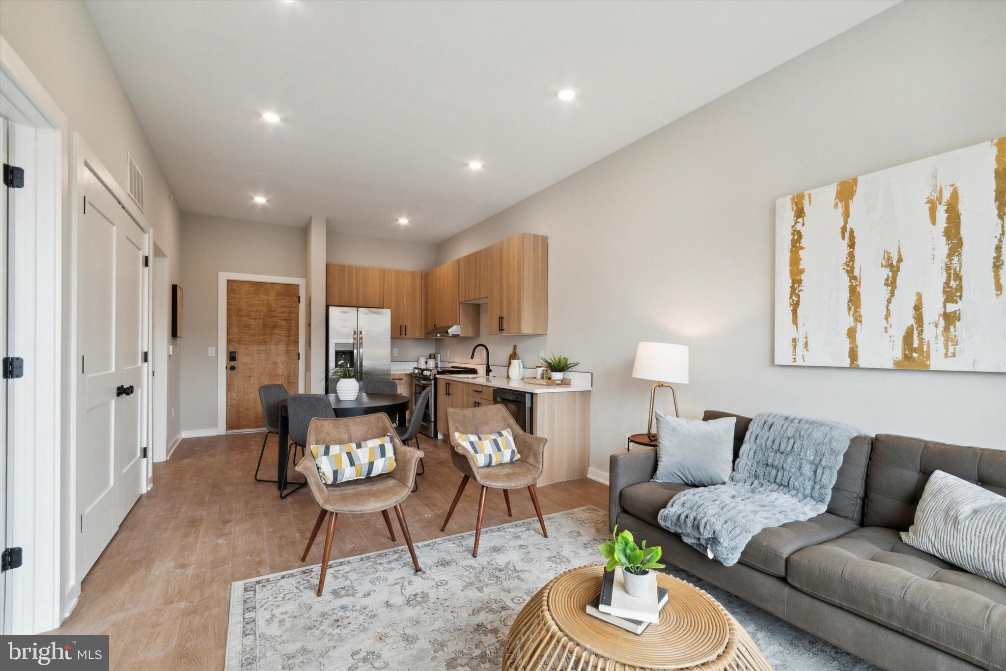 308 W CHELTEN AVENUE 311