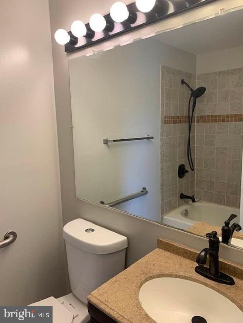 PINEWOOD HILL - Residential