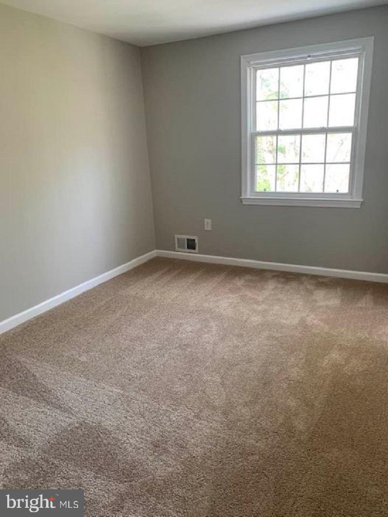 PINEWOOD HILL - Residential