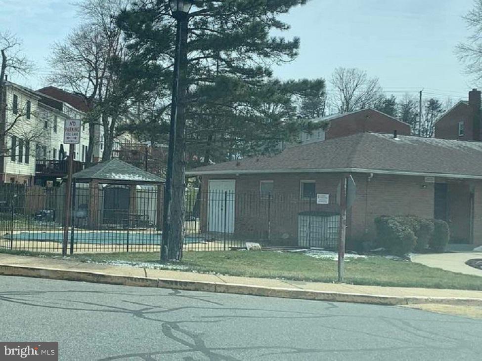 PINEWOOD HILL - Residential