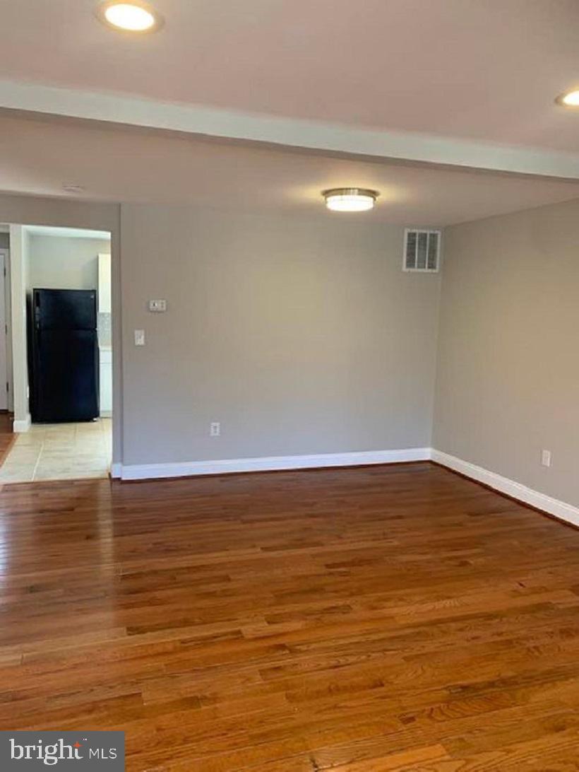 PINEWOOD HILL - Residential