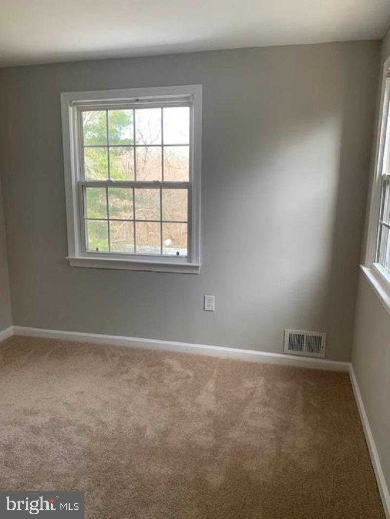 PINEWOOD HILL - Residential