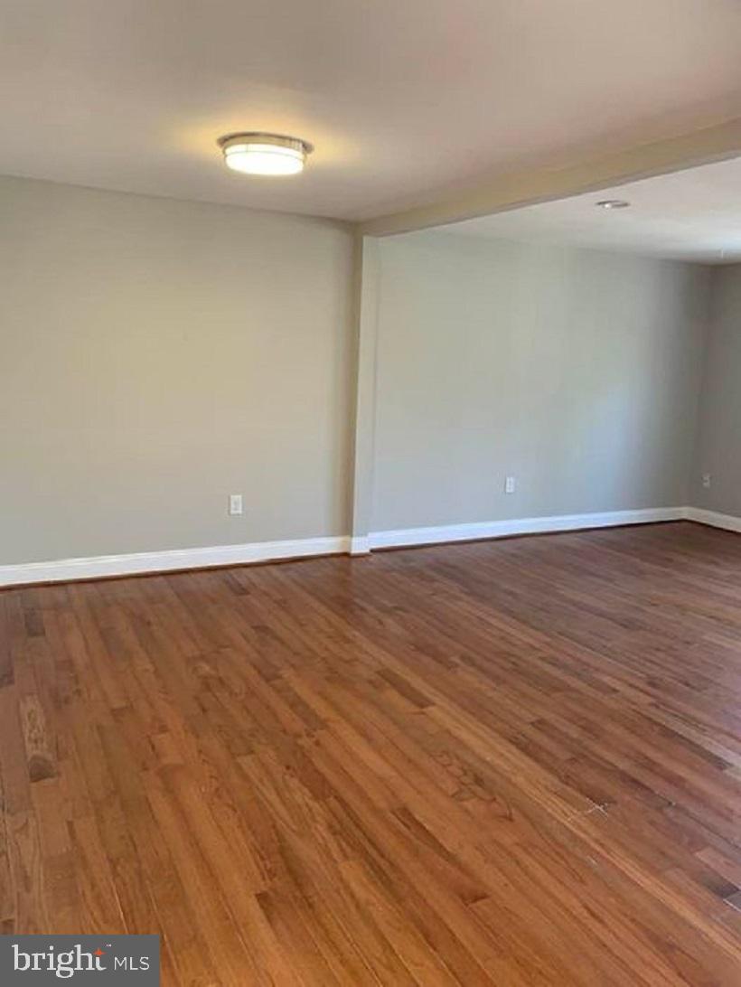 PINEWOOD HILL - Residential