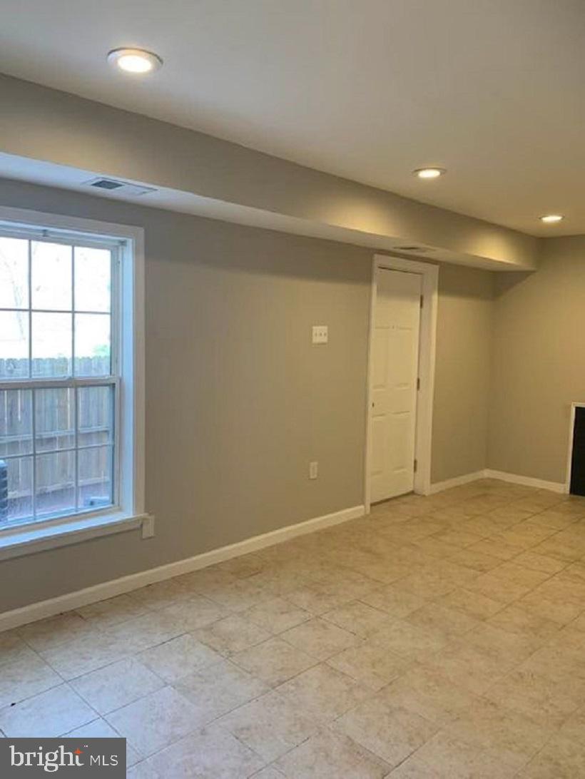 PINEWOOD HILL - Residential