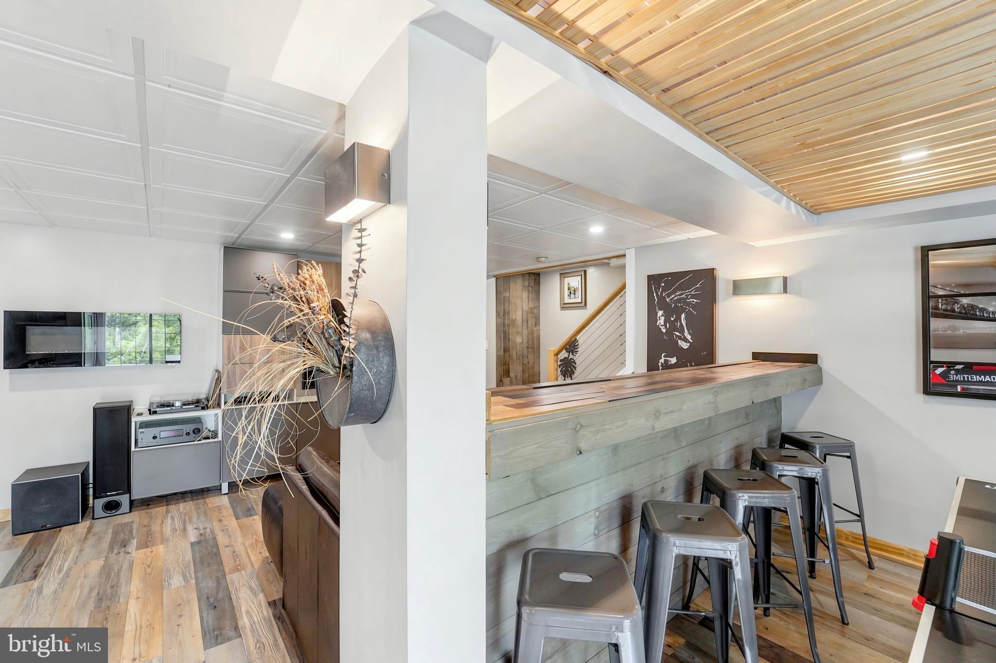 WILLOW WAY - Residential