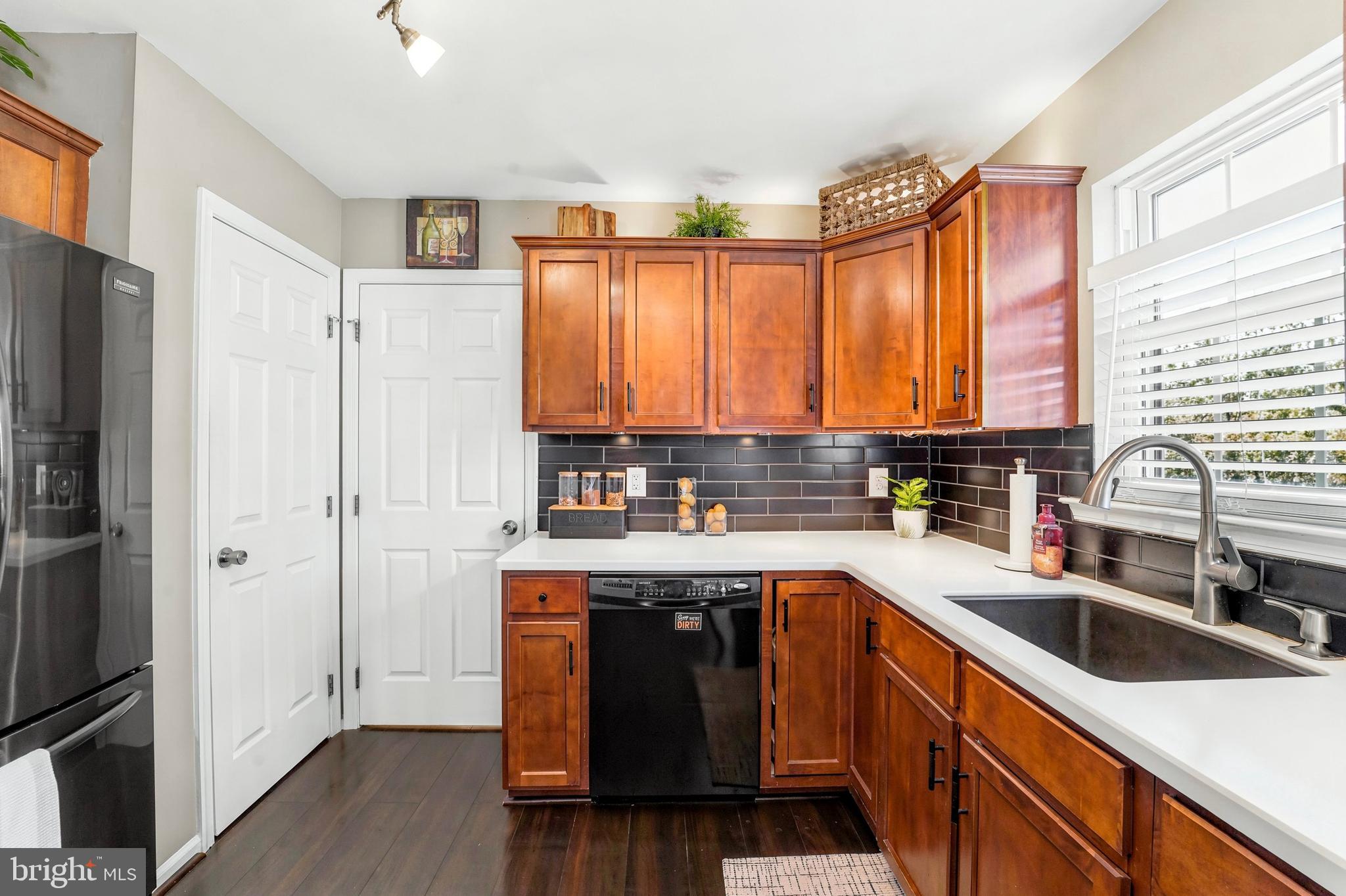 WILLOW WAY - Residential