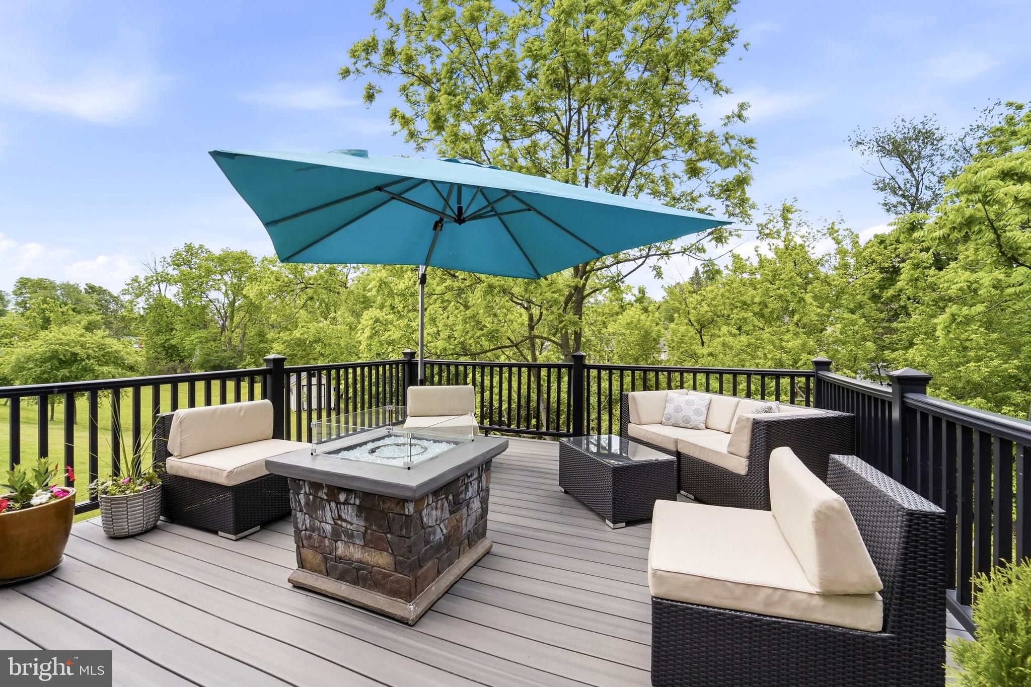 WILLOW WAY - Residential