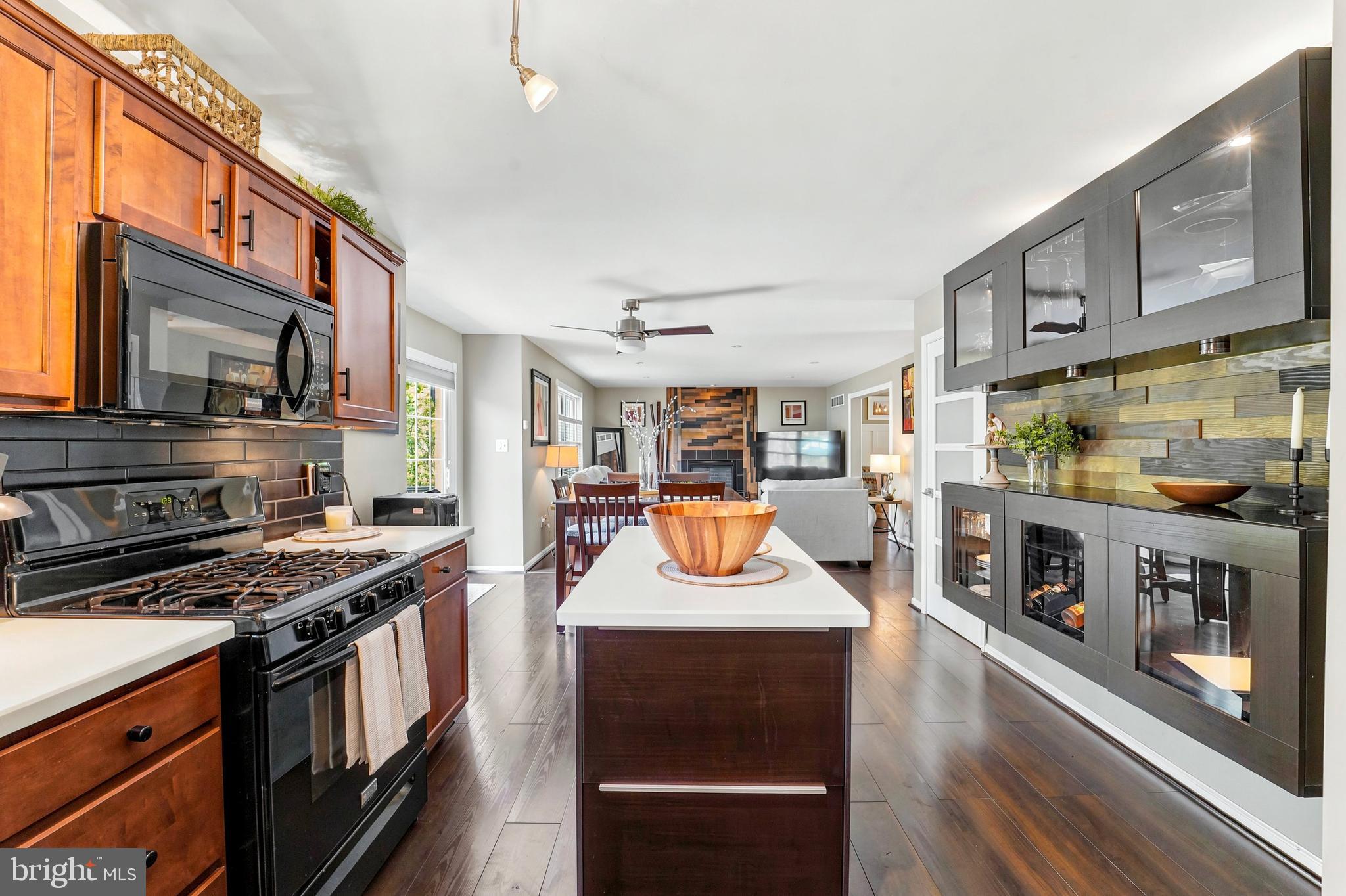 WILLOW WAY - Residential