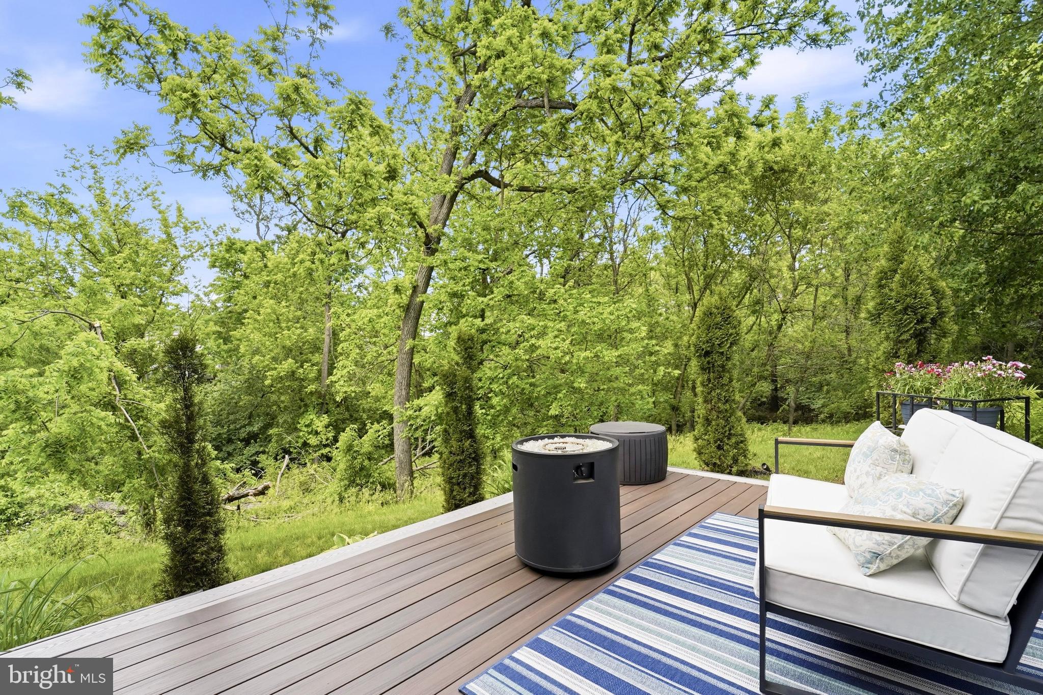 WILLOW WAY - Residential