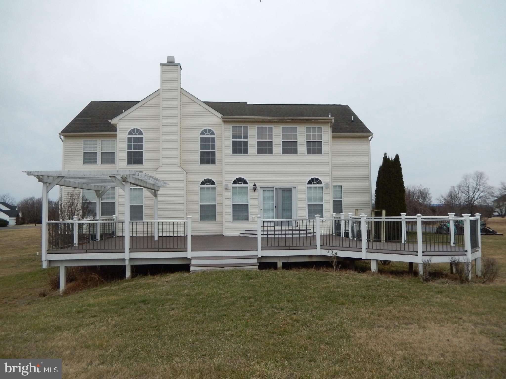 QUARTER FARM - Residential