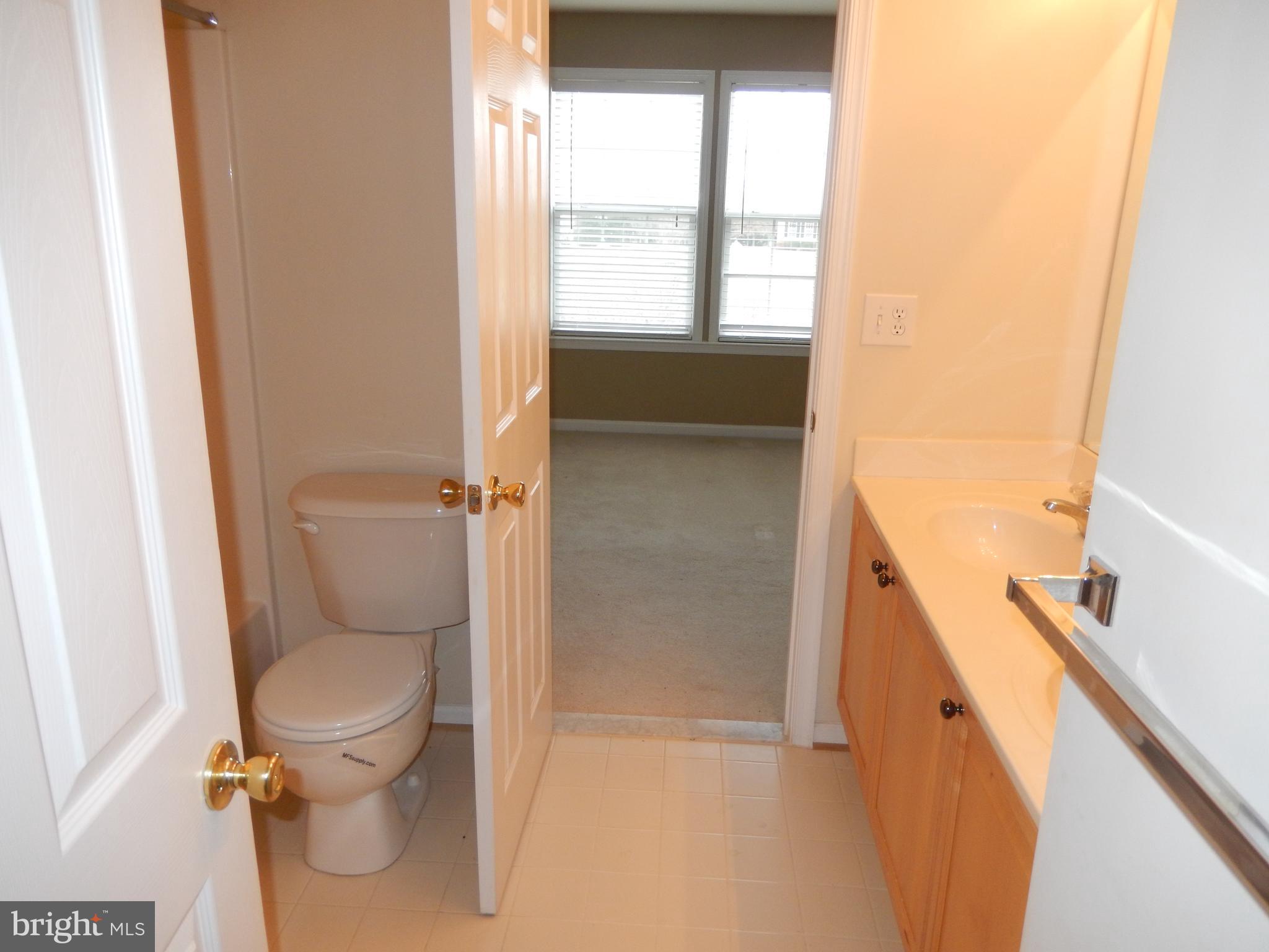 QUARTER FARM - Residential