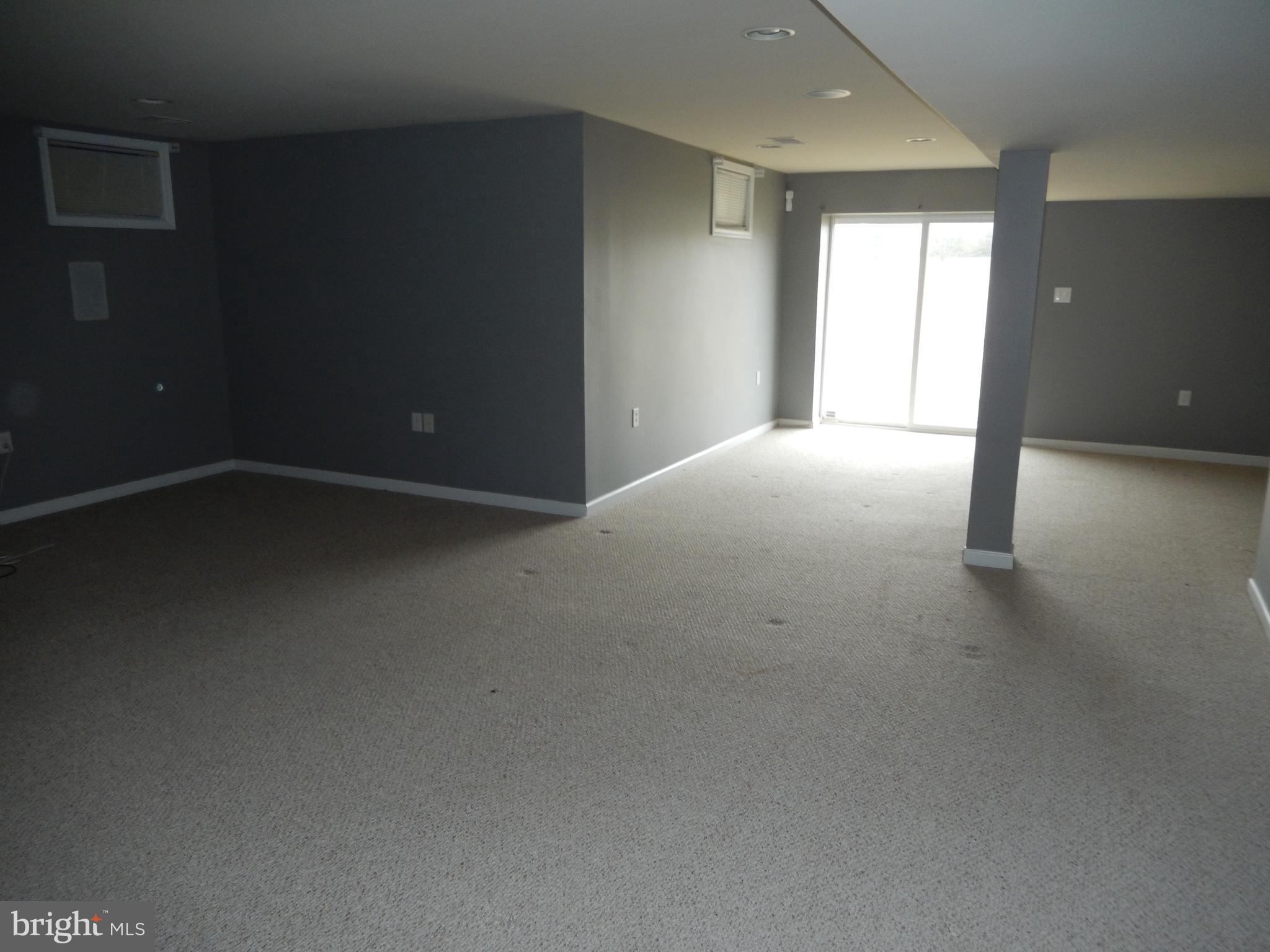 QUARTER FARM - Residential