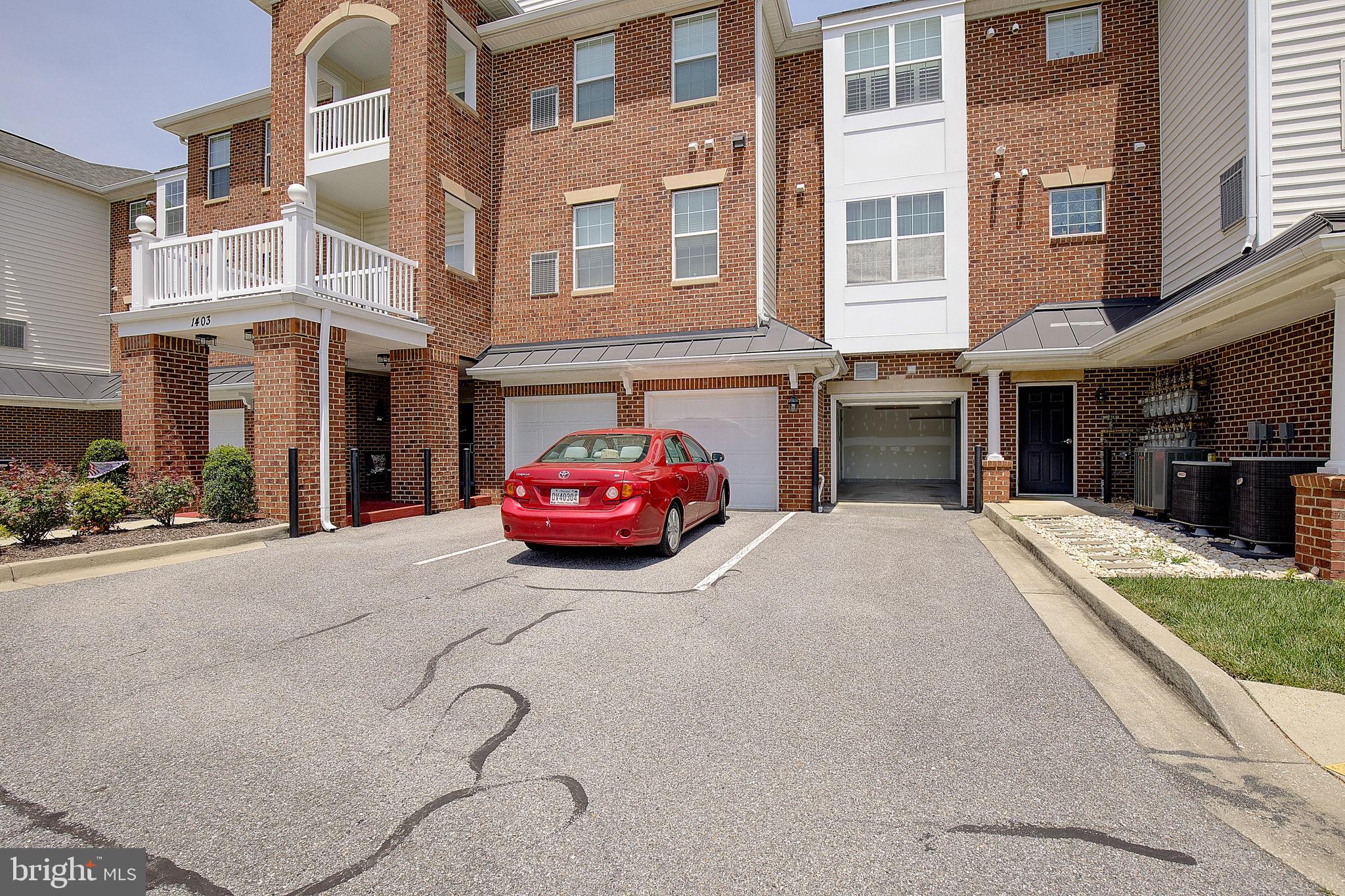 1403 WIGEON WAY 302