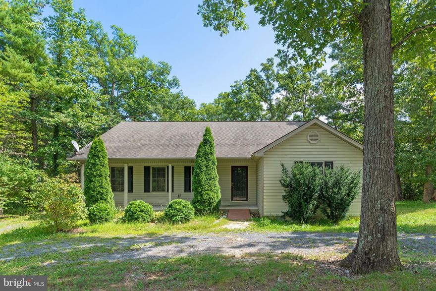 ***NICE RAMBLER IN BRYCE WITH OVER 1300 SQ FT OF LIVING SPACE, HARDWOODS, NICE DECK, NEW SS APPLIANCES, GRANITE COUNTERS, FRESHLY PAINTED AND MORE...YOU WILL NOT BE DISAPPOINTED..