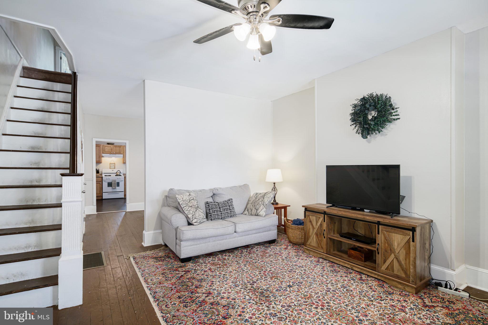 ROXBOROUGH - Residential