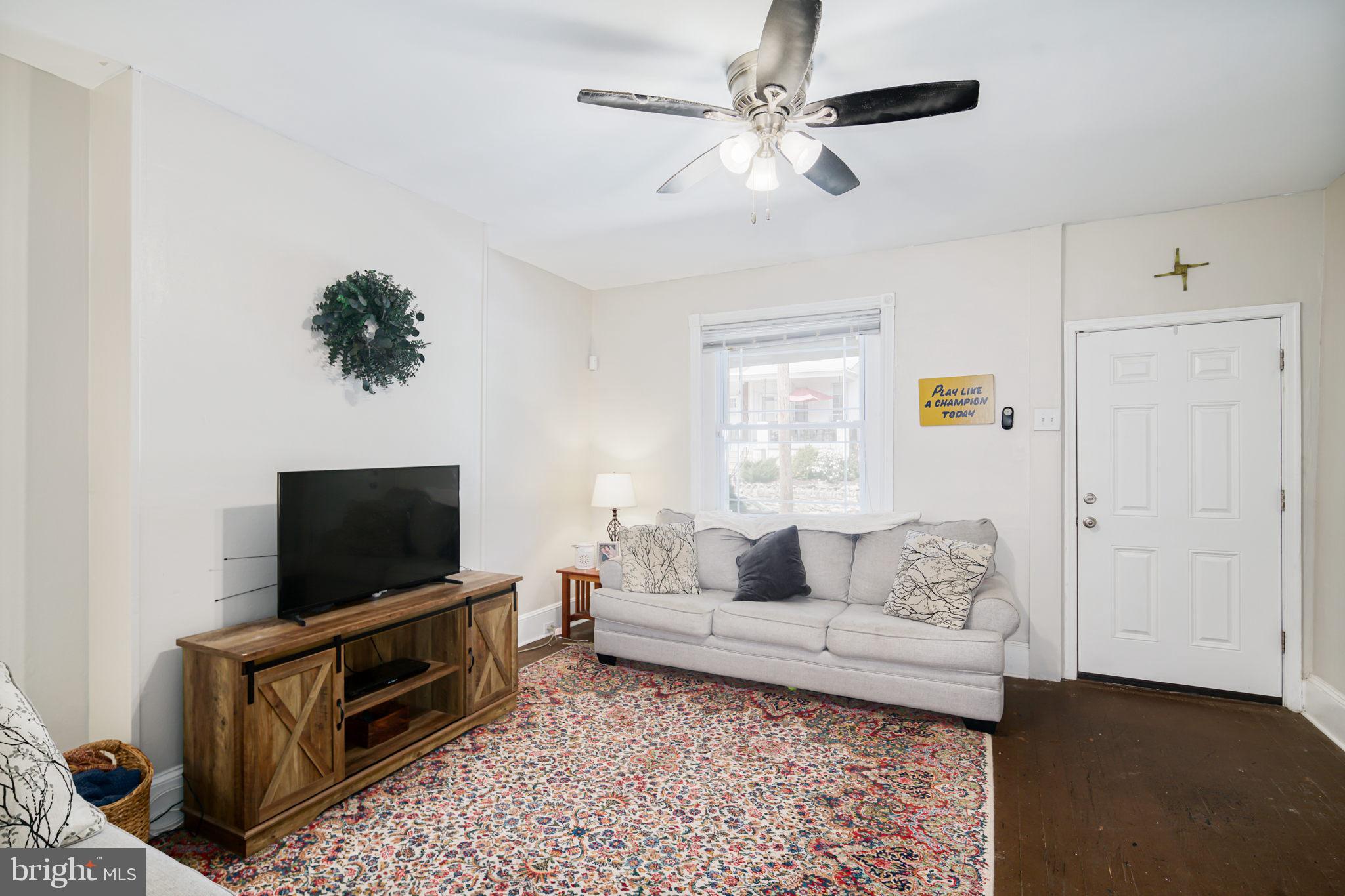 ROXBOROUGH - Residential