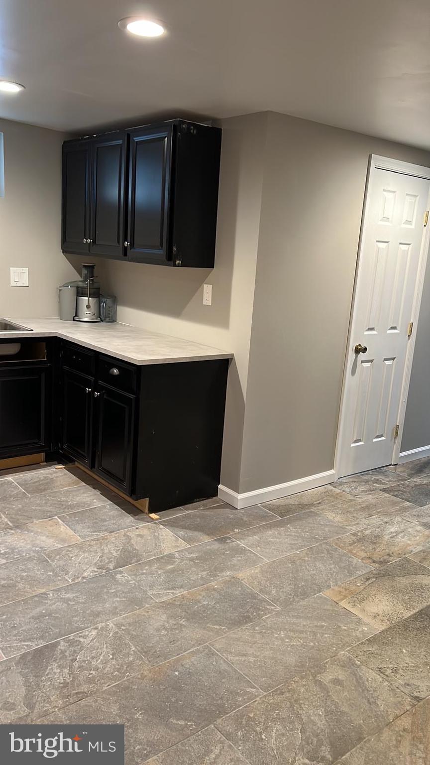 WHITFIELD KNOLLS - Residential