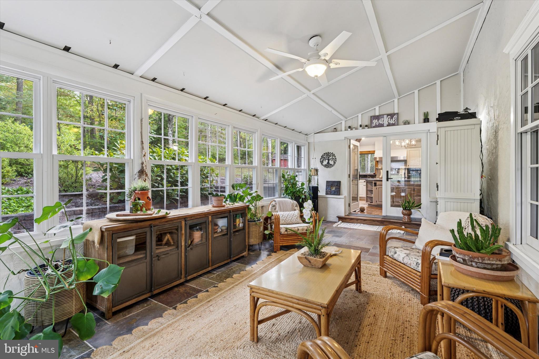 FOUR OAKS FARM - Residential