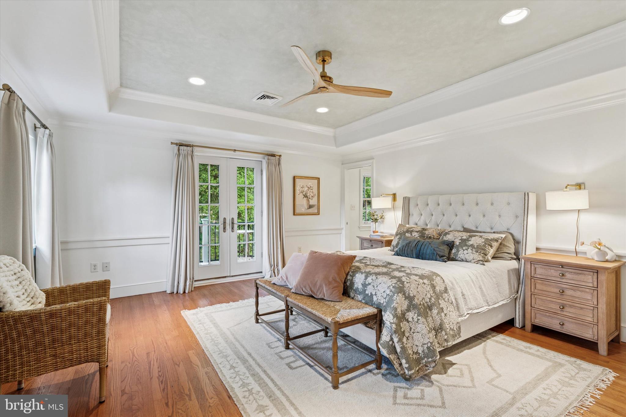 FOUR OAKS FARM - Residential