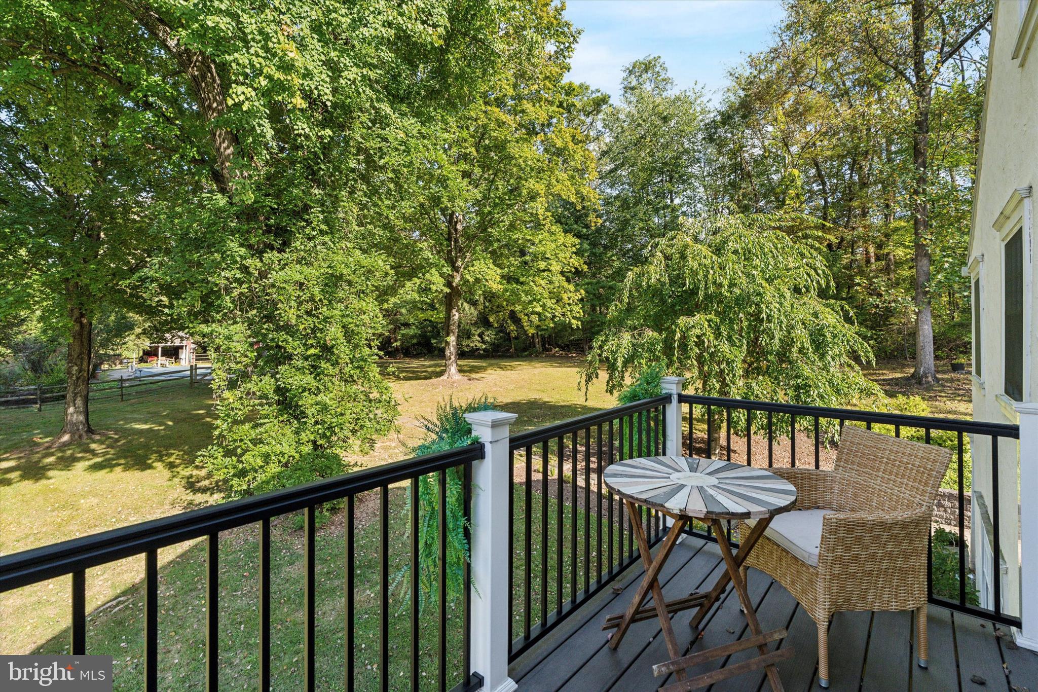 FOUR OAKS FARM - Residential