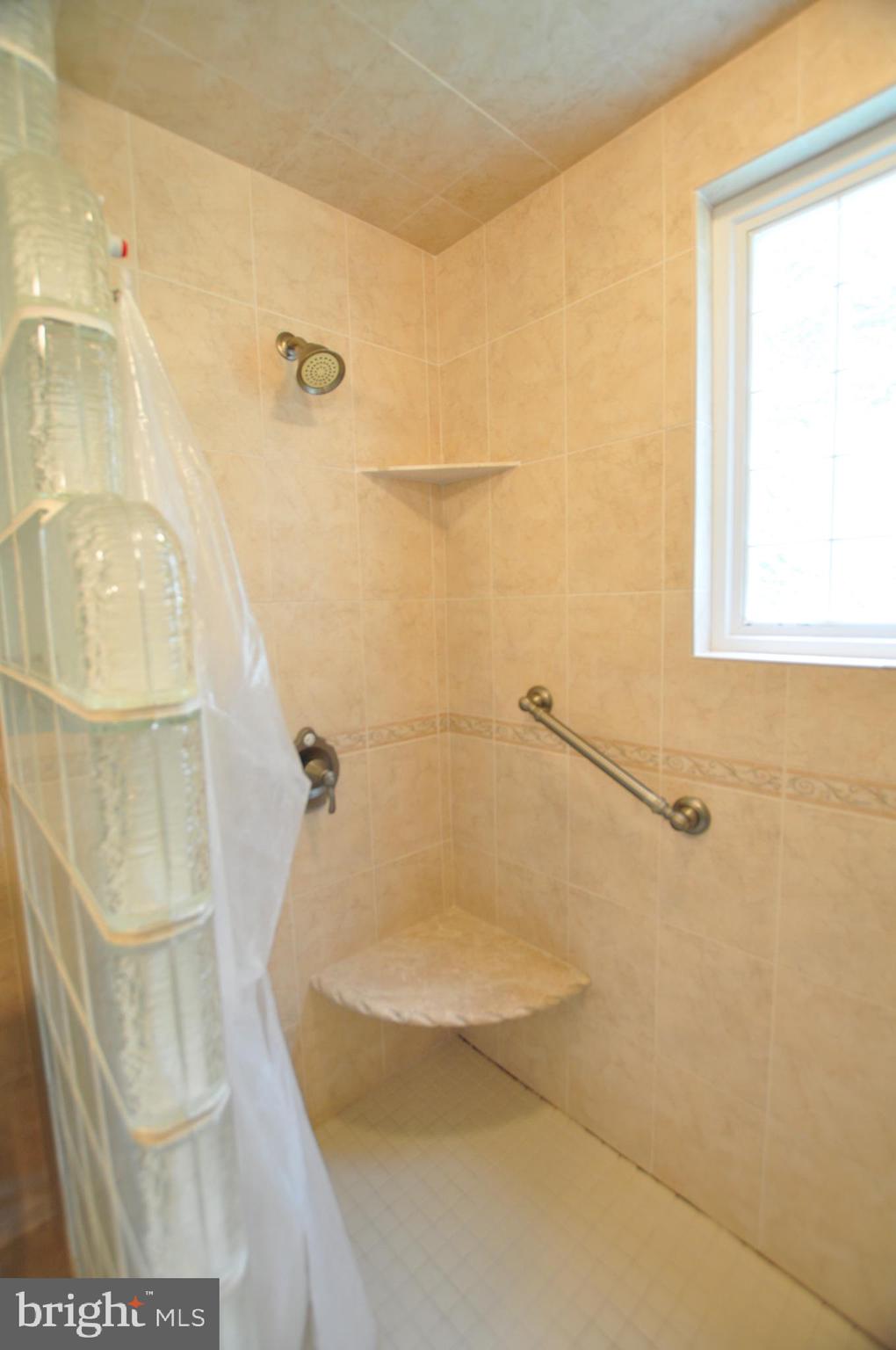 SPRING MILLS FARM - Residential