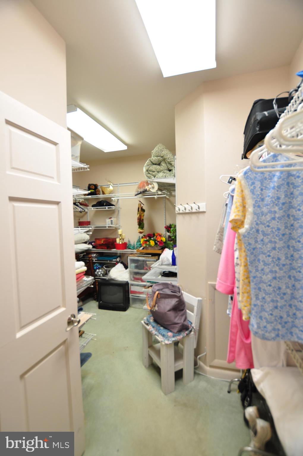 SPRING MILLS FARM - Residential