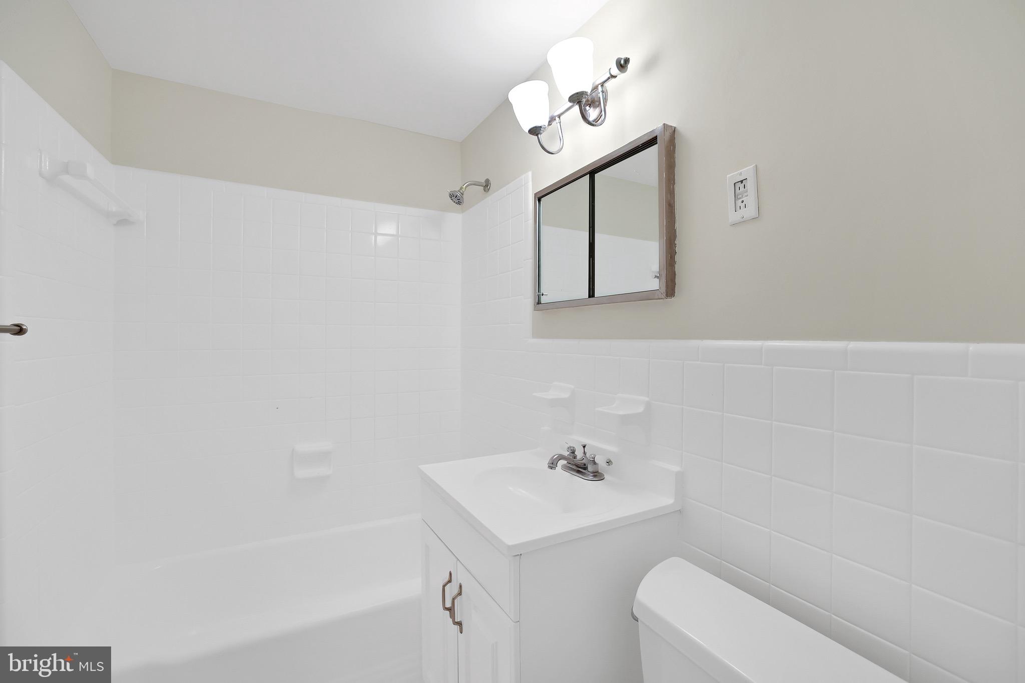 LANCASTER - Residential