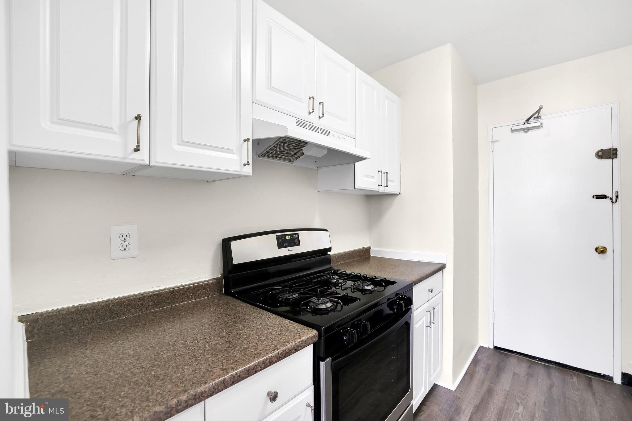 LANCASTER - Residential