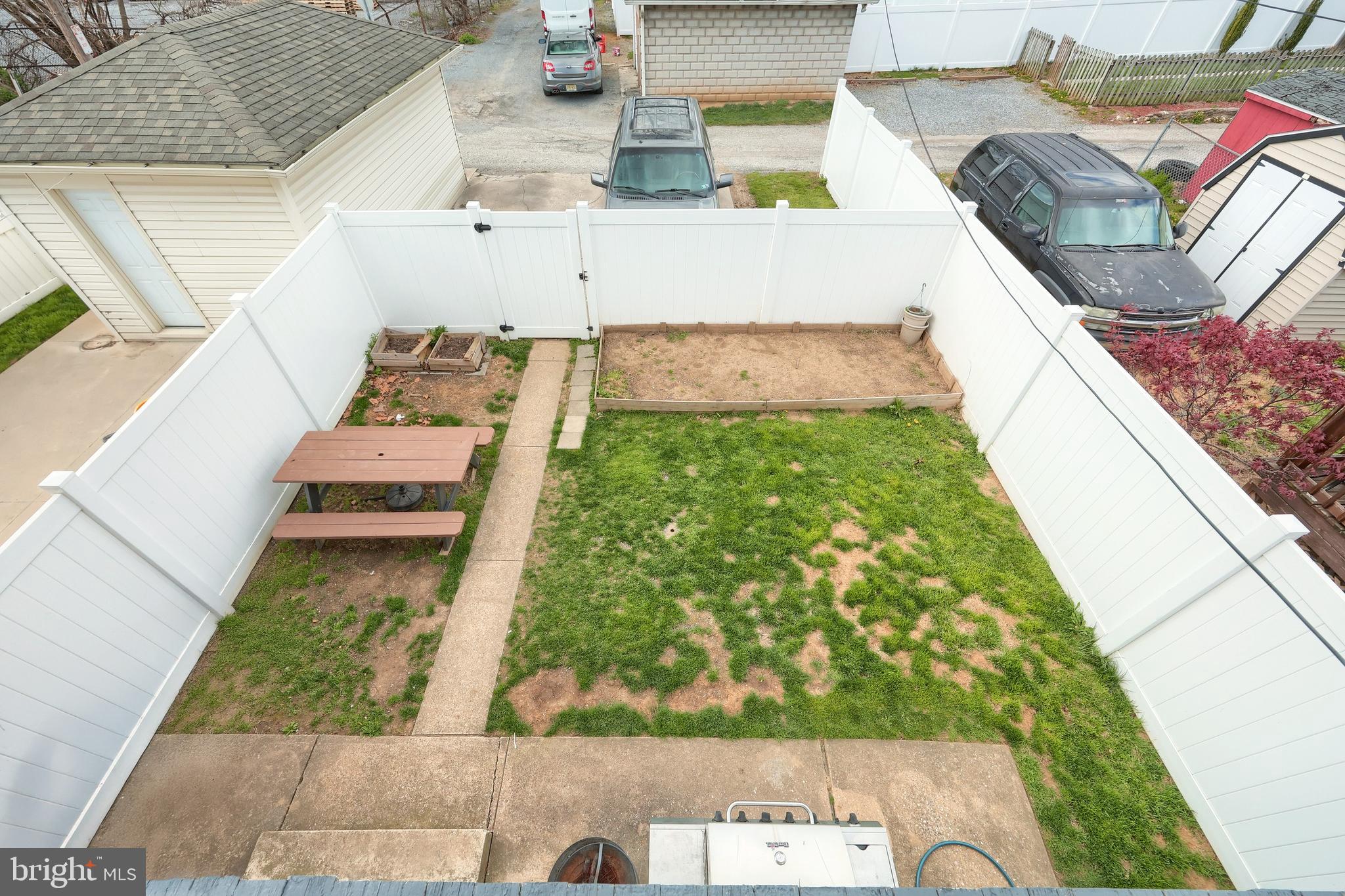 EAST YORK - Residential