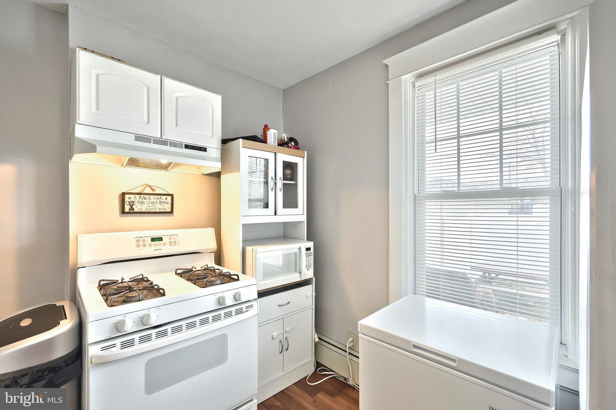 EAST YORK - Residential