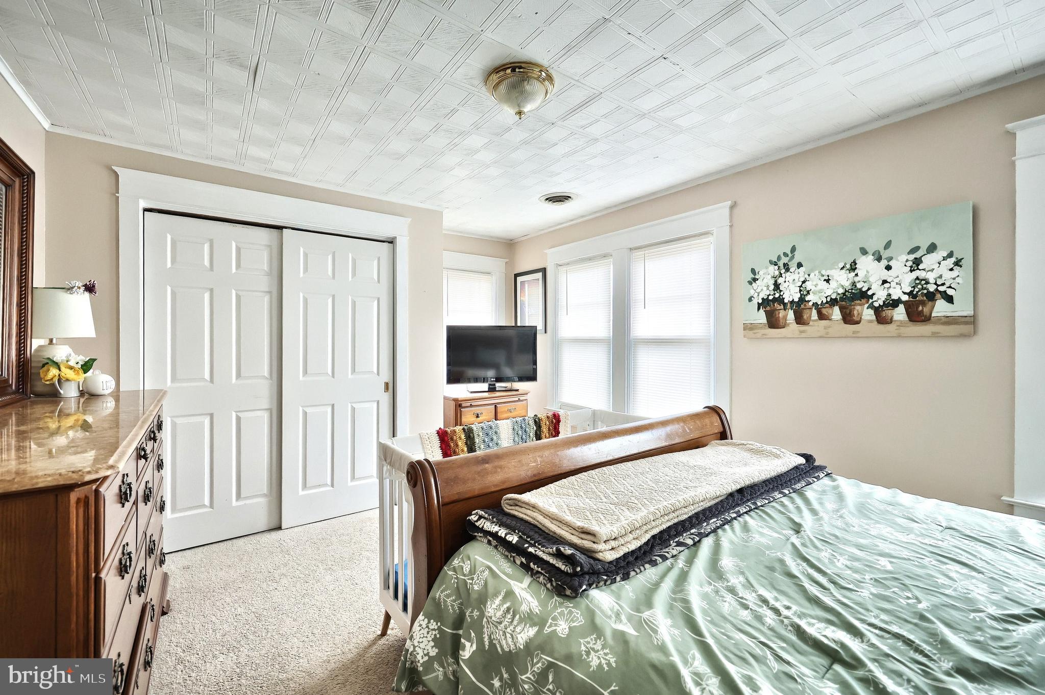 EAST YORK - Residential