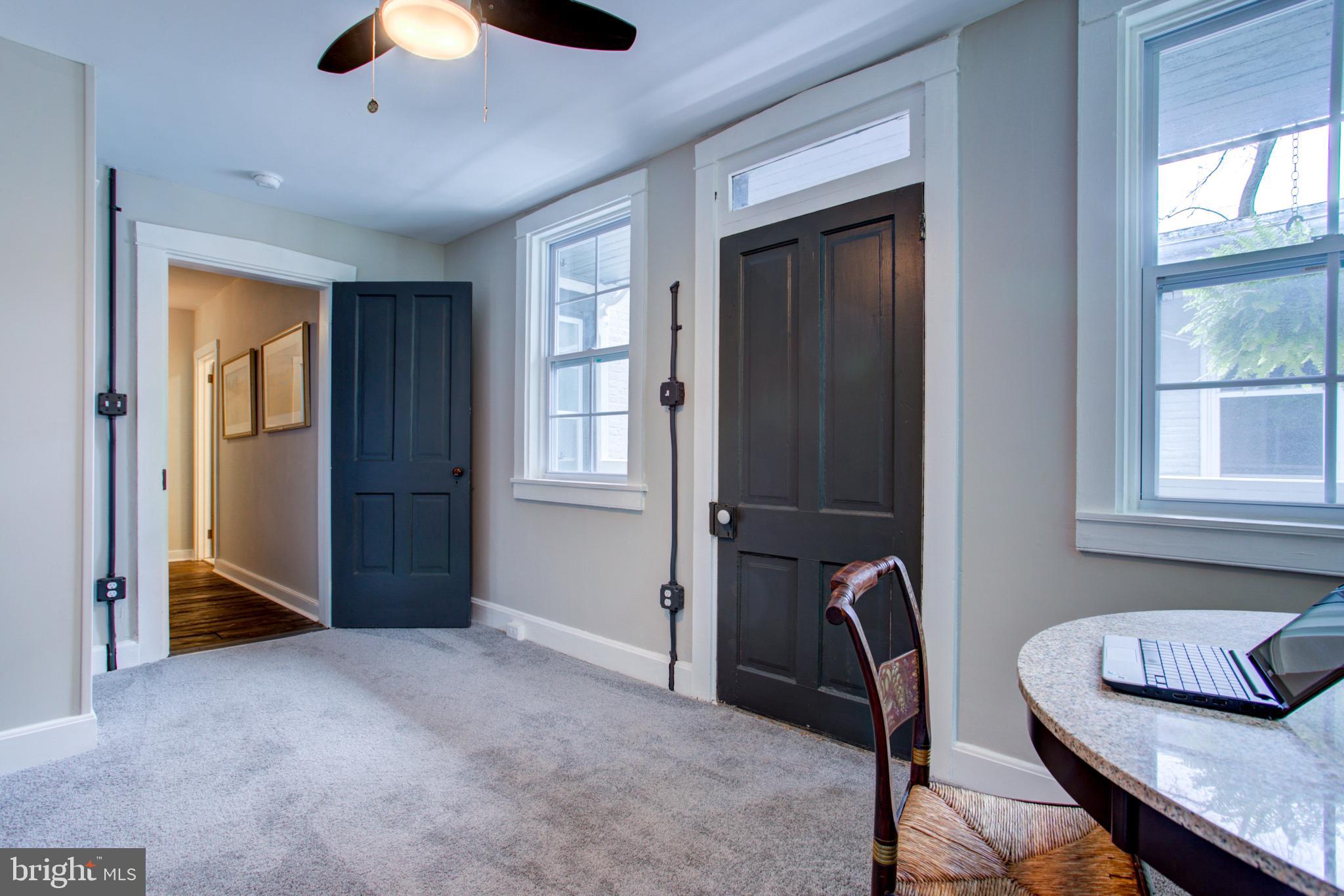 LANCASTER - Residential