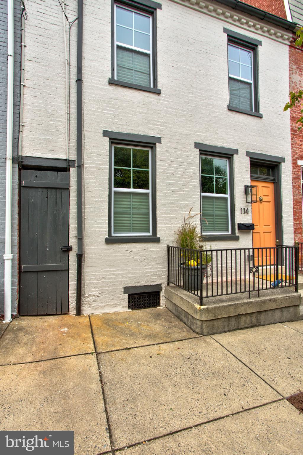 LANCASTER - Residential