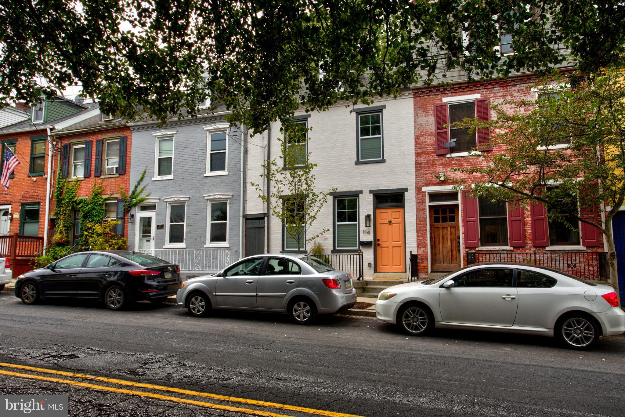 LANCASTER - Residential