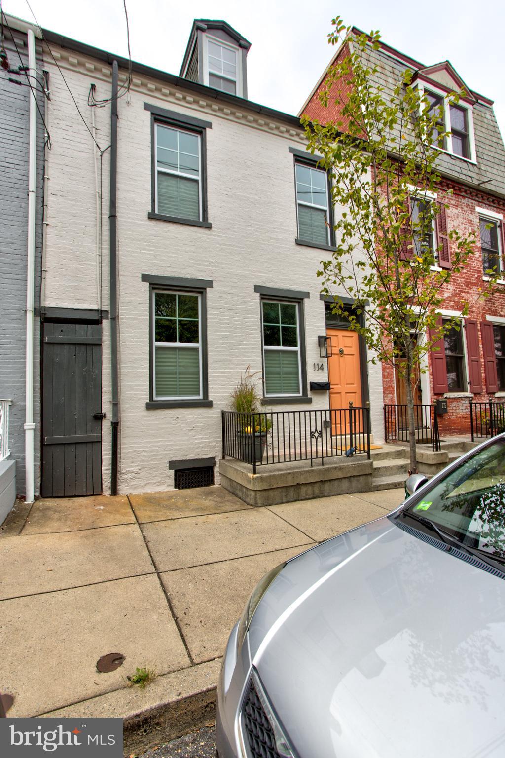LANCASTER - Residential