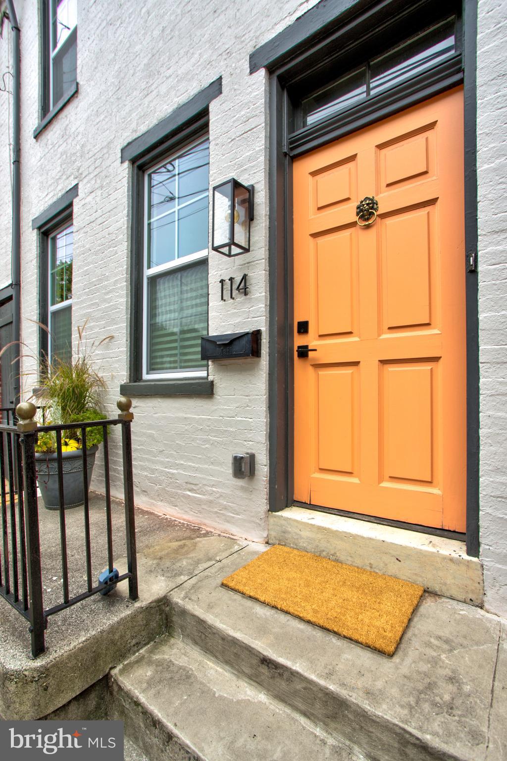 LANCASTER - Residential