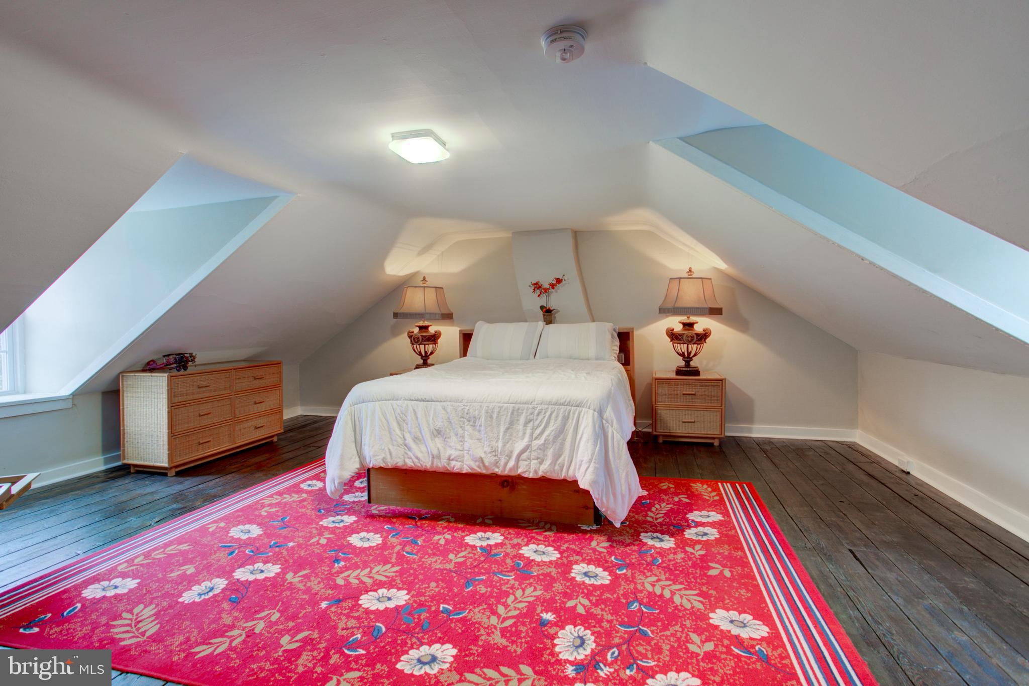 LANCASTER - Residential
