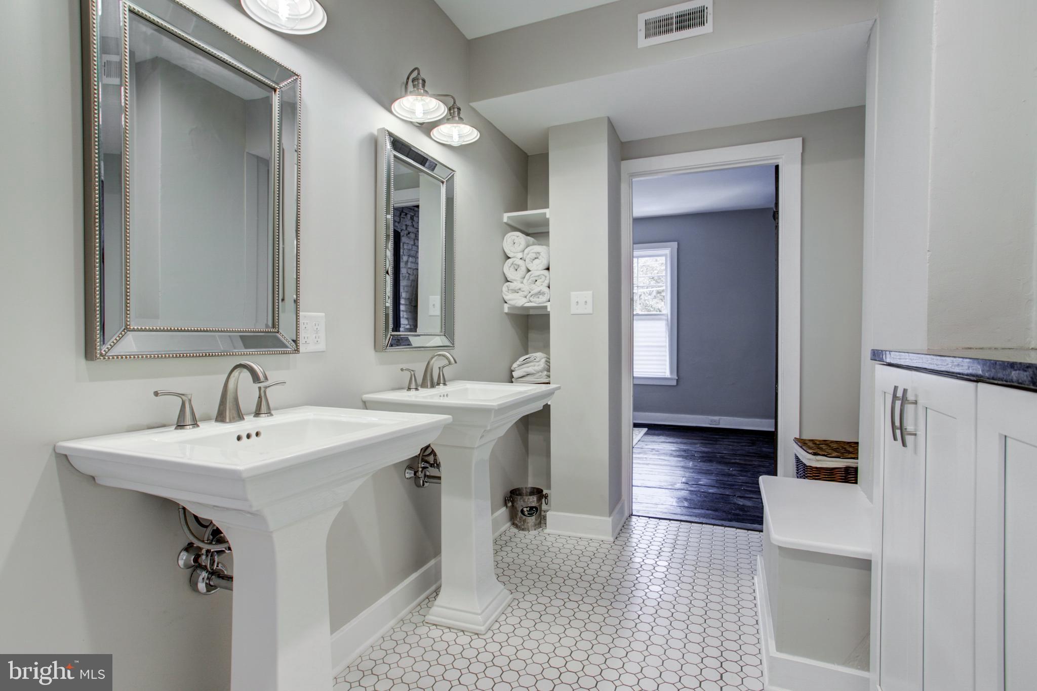 LANCASTER - Residential