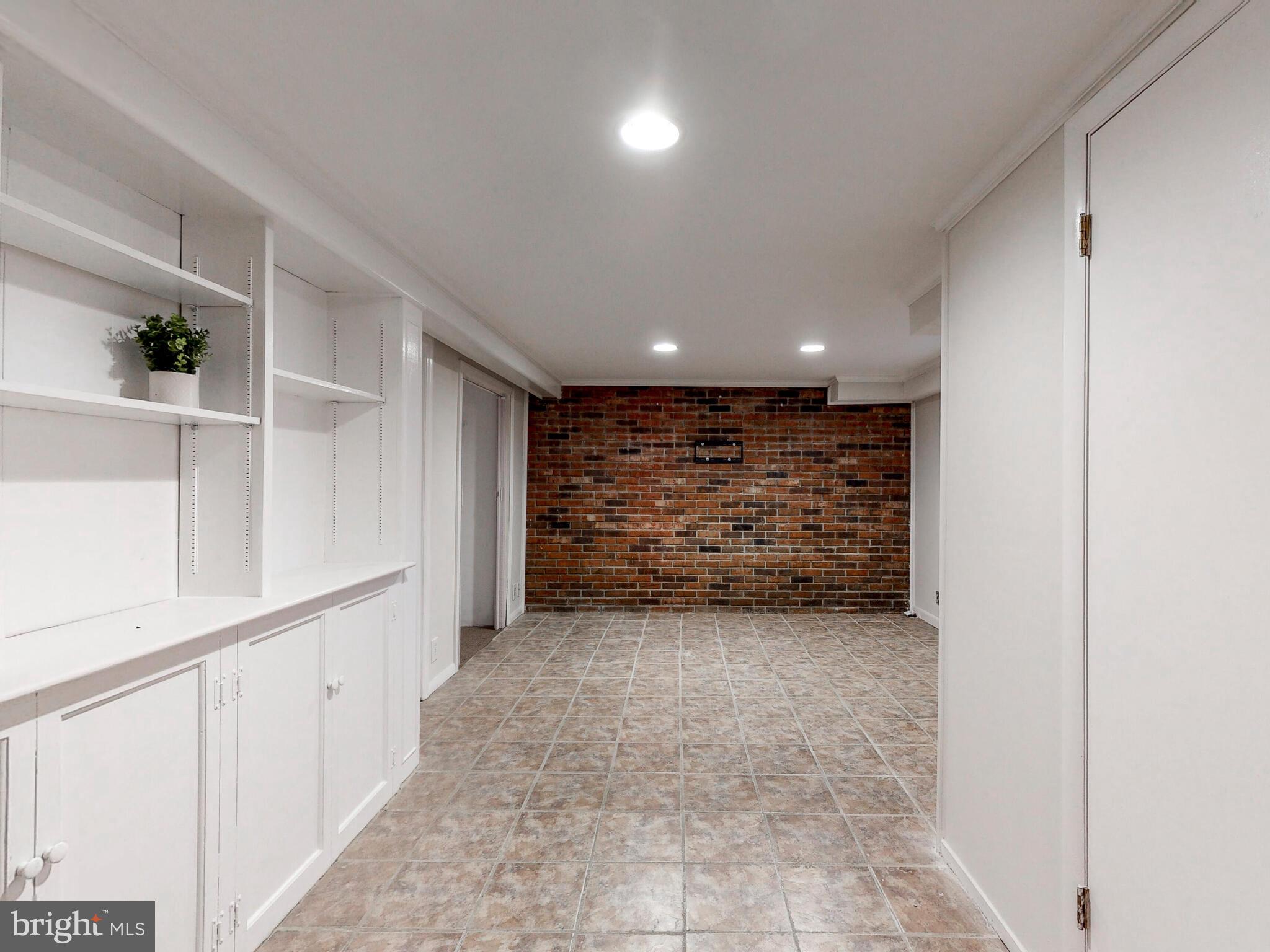 LUTHER VILLAGE - Residential