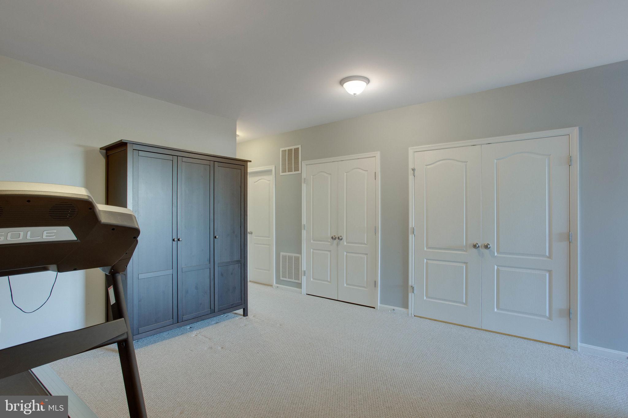 SUMMIT RIDGE - Residential