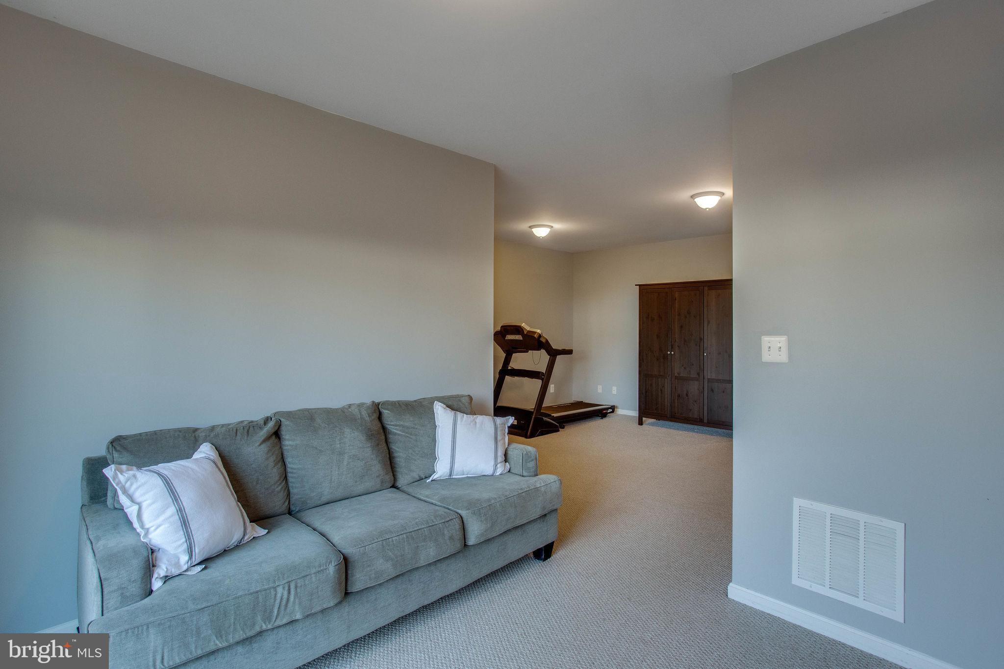 SUMMIT RIDGE - Residential