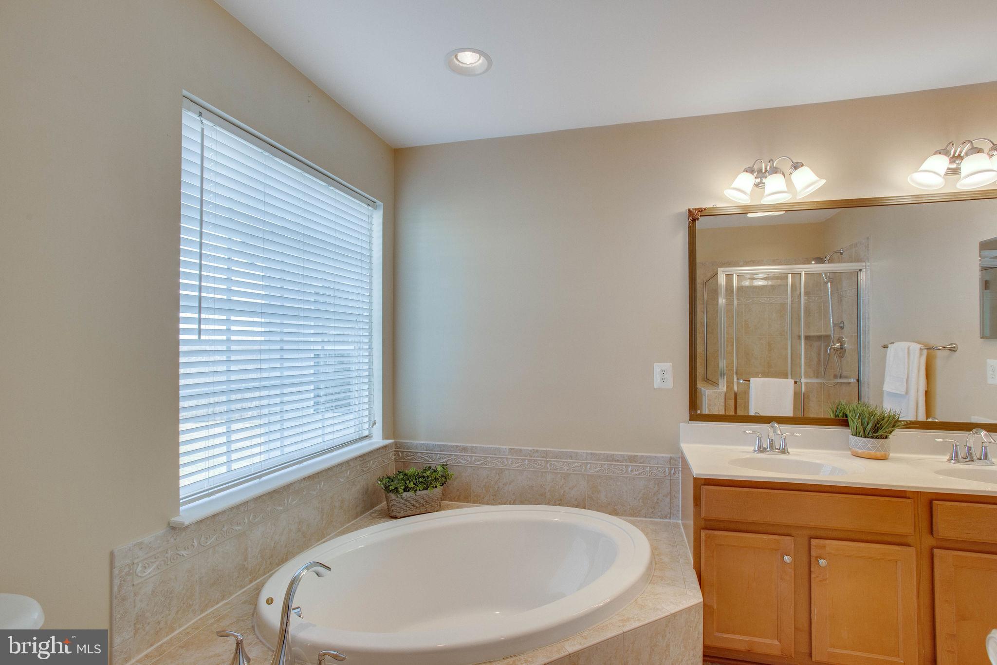 SUMMIT RIDGE - Residential