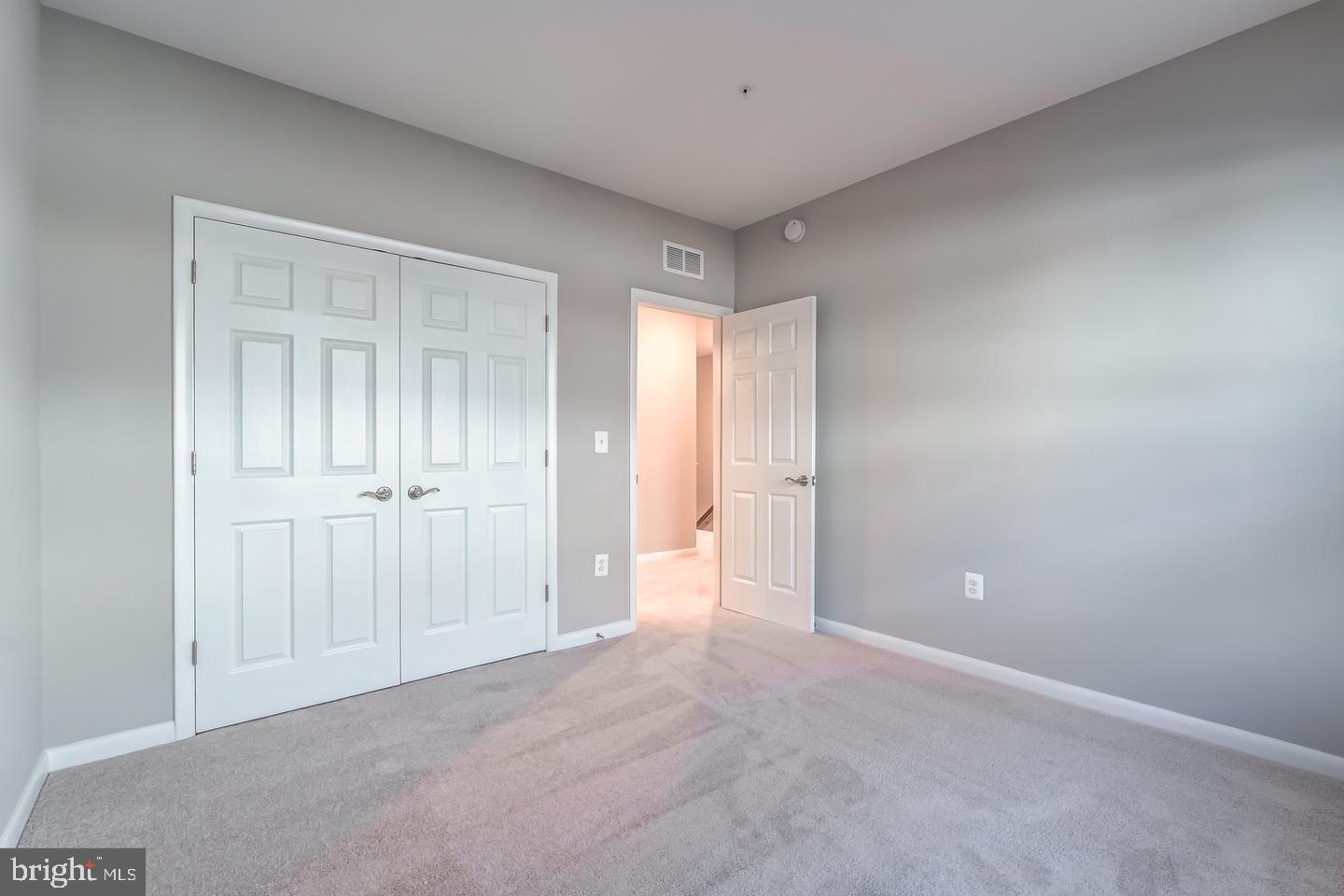 ONE LOUDOUN - Residential Lease